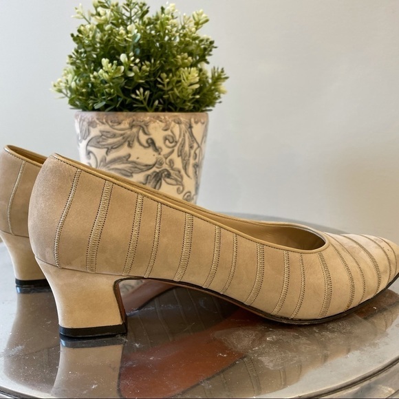 Vintage Salvatore Ferraagamo Suede Heels - Picture 1 of 7